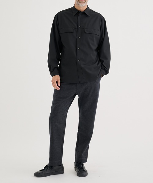 WHITE MOUNTAINEERING（ホワイトマウンテニアリング）の「【White Mountaineering / ホワイトマウンテニアリング】MID GUSSET SLEEVE STRETCH SHIRT（シャツ/ブラウス・メンズ・ブラック/グレー・0/1/2）」の4枚目の写真