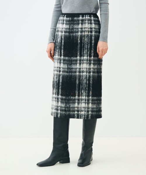 TOMORROWLAND collection（トゥモローランドコレクション）の「カラーネップチェック タイトストレートスカート（スカート・レディース・ブラック系その他・34/36）」の3枚目の写真