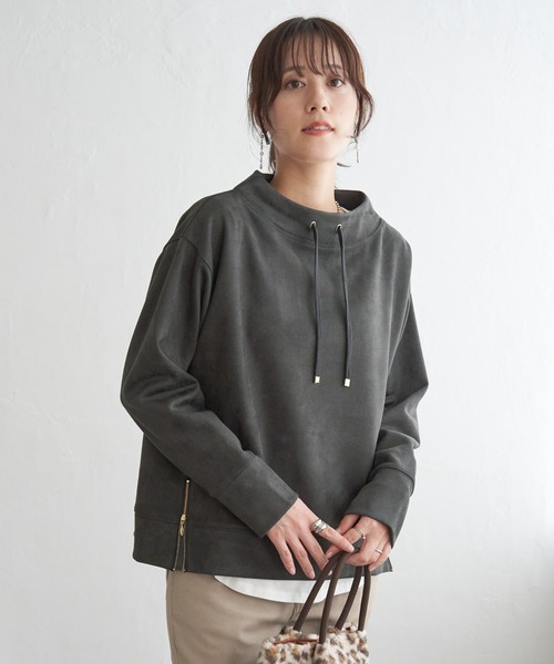 ikka（イッカ）の「【雑誌InRed12月号掲載】フェイクスエードスピンドルプルオーバー（スウェット・レディース・グリーン/コーラルピンク/ベージュ/チャコール/ブラウン系その他・M/L/S）」の18枚目の写真