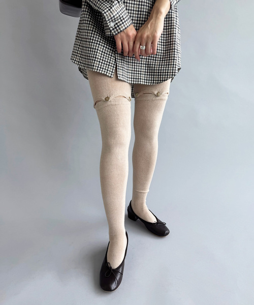 EDIT. FOR LULU(エディットフォールル)の「【BASERANGE/ベースレンジ】PRE BUTTON TIGHTS(ソックス/靴下・レディース・ベージュ・FREE)」の2枚目の写真