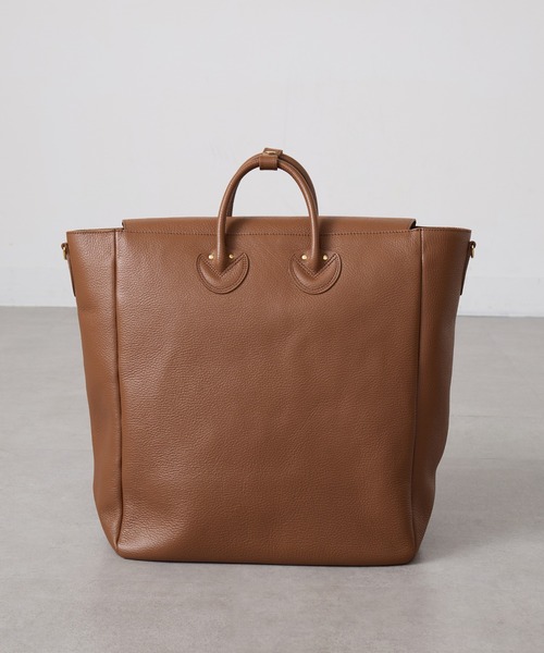 YOUNG&OLSEN The DRYGOODS STORE（ヤングアンドオルセン）の「【YOUNG&OLSEN】EMBOSSED LEATHER DELUXE TOTE L/トートバッグ（トートバッグ・レディース・ブラック/ブラウン/ベージュ・FREE）」の6枚目の写真