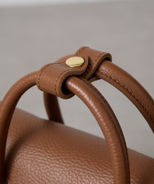 YOUNG&OLSEN The DRYGOODS STORE（ヤングアンドオルセン）の「【YOUNG&OLSEN】EMBOSSED LEATHER DELUXE TOTE L/トートバッグ（トートバッグ・レディース・ブラック/ブラウン/ベージュ・FREE）」の10枚目の写真
