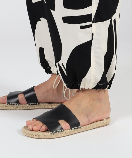 HAVERSACK(ハバーザック)の「HAVERSACK ATTIRE コットン総柄イージーパンツ(その他パンツ・メンズ・ブラック系その他・M)」の9枚目の写真