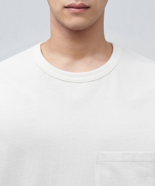 MUSINSA STANDARD（ムシンサスタンダード）の「リラックスフィットクルーネックポケットTシャツ[クリーム]（Tシャツ/カットソー・メンズ・その他・XXX-LARGE/SMALL/MEDIUM/LARGE/X-LARGE/XX-LARGE）」の3枚目の写真