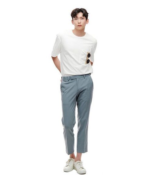MUSINSA STANDARD（ムシンサスタンダード）の「リラックスフィットクルーネックポケットTシャツ[クリーム]（Tシャツ/カットソー・メンズ・その他・XXX-LARGE/SMALL/MEDIUM/LARGE/X-LARGE/XX-LARGE）」の7枚目の写真