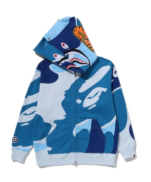 エイプパーカー青 A BATHING APE（アベイシングエイプ）の「COLOR CAMO GIANT SHARK