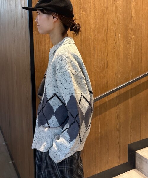 CIAOPANIC TYPY(チャオパニックティピー)の「【UNISEX】アーガイル襟ネップニットカーディガン(カーディガン/ボレロ・レディース・ネイビー/ライトグレー/チャコールグレー・MEDIUM/LARGE)」の16枚目の写真