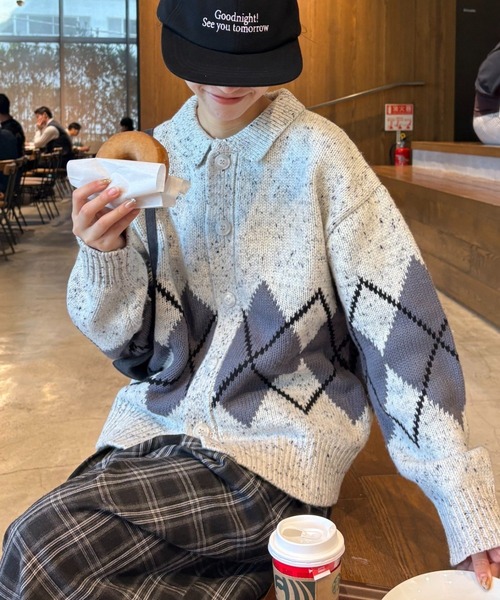 CIAOPANIC TYPY(チャオパニックティピー)の「【UNISEX】アーガイル襟ネップニットカーディガン(カーディガン/ボレロ・レディース・ネイビー/ライトグレー/チャコールグレー・MEDIUM/LARGE)」の9枚目の写真