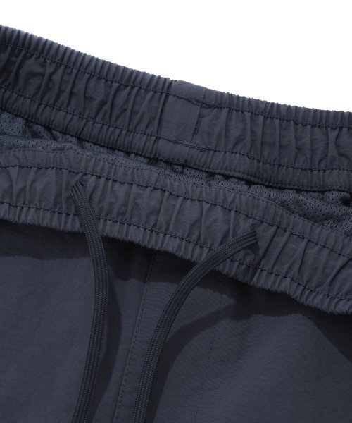 COVERNAT(カバーナット)の「ウィンドブレーカーショーツ ネイビー(その他パンツ・レディース・その他・LARGE/MEDIUM/XX-LARGE/SMALL/X-LARGE/X-SMALL)」の4枚目の写真