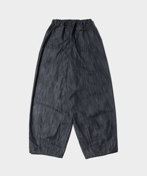 URBANSTOFF(アーバンストッフ)の「デュラブルロングバルーンパンツ(インディゴ)(デニムパンツ・レディース・その他・MEDIUM/SMALL/LARGE)」の4枚目の写真