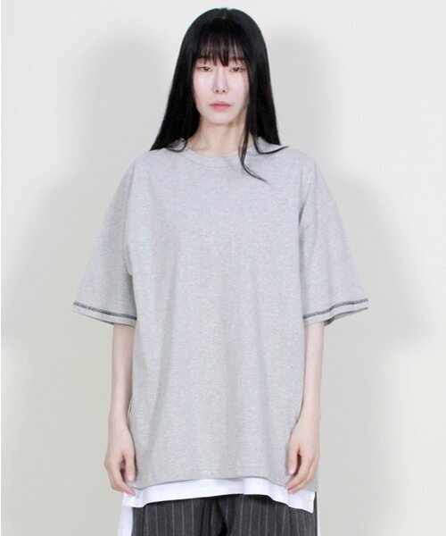 DEMARC(ドゥマーク)の「ボックスフィット半袖ステッチスリーブTシャツグレー(Tシャツ/カットソー・レディース・その他・LARGE/MEDIUM)」の1枚目の写真