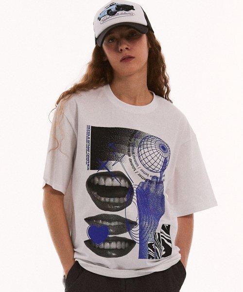 MATCHGLOBE(マッチグローブ)の「コラージュリップスオーバーサイズTシャツ(ホワイト)(Tシャツ/カットソー・レディース・その他・FREE)」の4枚目の写真