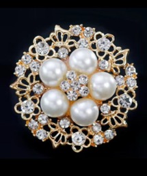 Mignonjour（ミニョンジュール）の「FReePLACe/フラワー パール ブローチ R0160（ブローチ/コサージュ）」