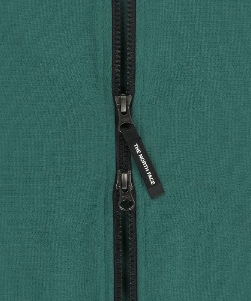 THE NORTH FACE（ザノースフェイス）の「国内未発売 THE NORTH FACE(ザ・ノースフェイス)/トラックジャケット トラックブルゾン ジャージ  スタンドネック  ロゴ刺繍/TNF TRACK JACKET（ジャージ・レディース・ブラック/オフホワイト/グリーン・L/M/XL）」の12枚目の写真