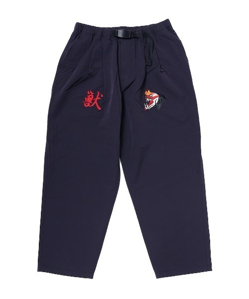RADIO EVA(ラヂオエヴァ)の「RADIO EVA A081 THE BEAST EMBROIDERY Tapered Pants(その他パンツ・メンズ・オリーブ/ネイビー・X-LARGE/LARGE)」の1枚目の写真