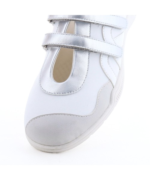 byあしながおじさん（バイアシナガオジサン）の「ダブルストラップバレエスニーカー　8710649（スニーカー・レディース・オフホワイト/ブラック/ライトベージュ・S/M/L/LL）」の11枚目の写真