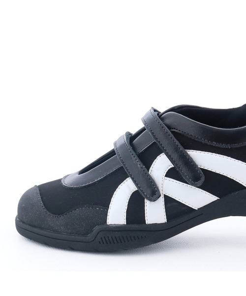 byあしながおじさん（バイアシナガオジサン）の「ダブルストラップバレエスニーカー　8710649（スニーカー・レディース・オフホワイト/ブラック/ライトベージュ・S/M/L/LL）」の14枚目の写真