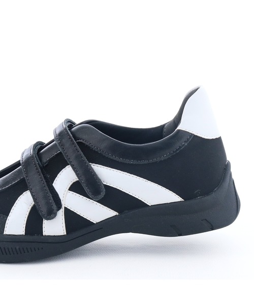 byあしながおじさん（バイアシナガオジサン）の「ダブルストラップバレエスニーカー　8710649（スニーカー・レディース・オフホワイト/ブラック/ライトベージュ・S/M/L/LL）」の15枚目の写真