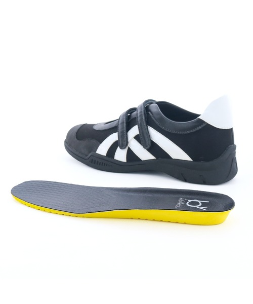 byあしながおじさん（バイアシナガオジサン）の「ダブルストラップバレエスニーカー　8710649（スニーカー・レディース・オフホワイト/ブラック/ライトベージュ・S/M/L/LL）」の16枚目の写真