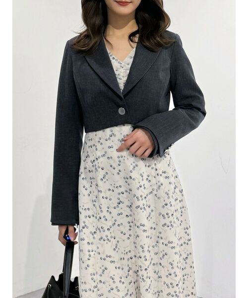 MERCURYDUO(マーキュリーデュオ)の「ダブルラッフルバイカラーパイピングワンピース(ワンピース・レディース・アイボリー/ブラック・SMALL/MEDIUM)」の21枚目の写真