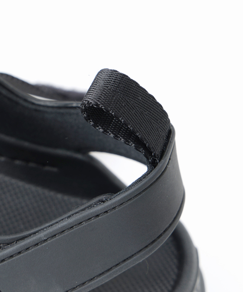 UGG（アグ）の「《別注カラーあり/追加2》 UGG/アグ GoldenGlow Sandal W（サンダル・レディース・カーキ/ブラック・22cm/25cm/24cm/23cm）」の12枚目の写真