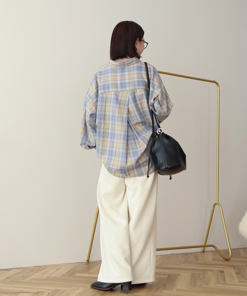 AMERICAN HOLIC（アメリカンホリック）の「【イージーケア】 チェックバックタックシャツ（シャツ/ブラウス・レディース・ブラック/ブルー/ベージュ・L/M）」の14枚目の写真