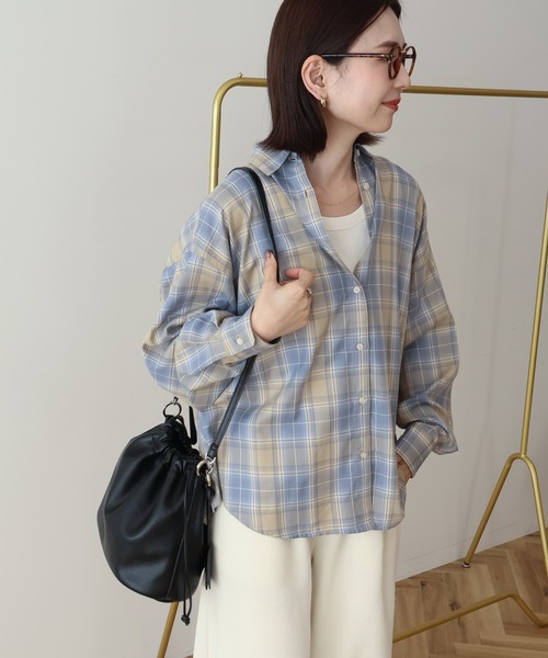 AMERICAN HOLIC（アメリカンホリック）の「【イージーケア】 チェックバックタックシャツ（シャツ/ブラウス・レディース・ブラック/ブルー/ベージュ・L/M）」の15枚目の写真