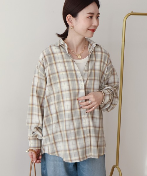 AMERICAN HOLIC（アメリカンホリック）の「【イージーケア】 チェックバックタックシャツ（シャツ/ブラウス・レディース・ブラック/ブルー/ベージュ・L/M）」の9枚目の写真