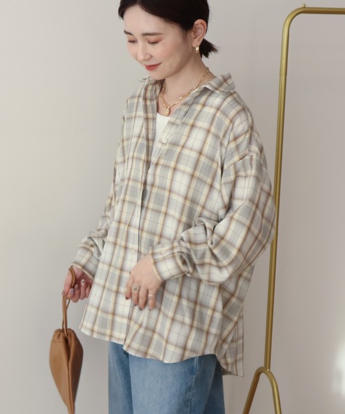 AMERICAN HOLIC（アメリカンホリック）の「【イージーケア】 チェックバックタックシャツ（シャツ/ブラウス・レディース・ブラック/ブルー/ベージュ・L/M）」の10枚目の写真