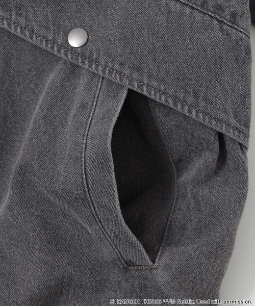 niko and...（ニコアンド）の「【STRANGER THINGS】コラボデニムブルゾン（ブルゾン・メンズ・チャコール/ライトブルー・MEDIUM/LARGE）」の22枚目の写真