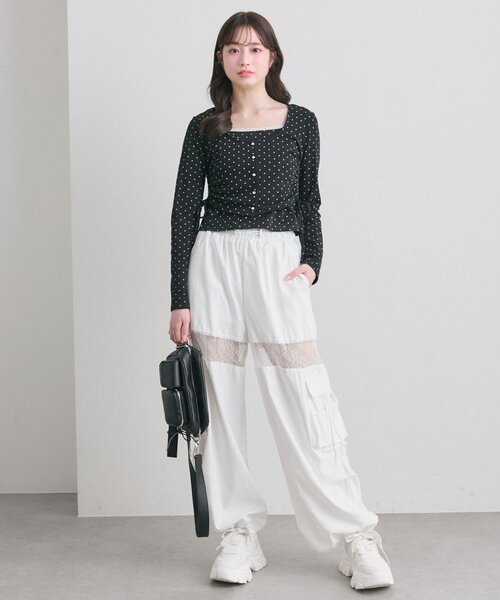 OLIVE des OLIVE(オリーブデオリーブ)の「レース切替カーゴパンツ(カーゴパンツ・レディース・ピンク/ネイビー/ミント/オフホワイト・FREE)」の8枚目の写真