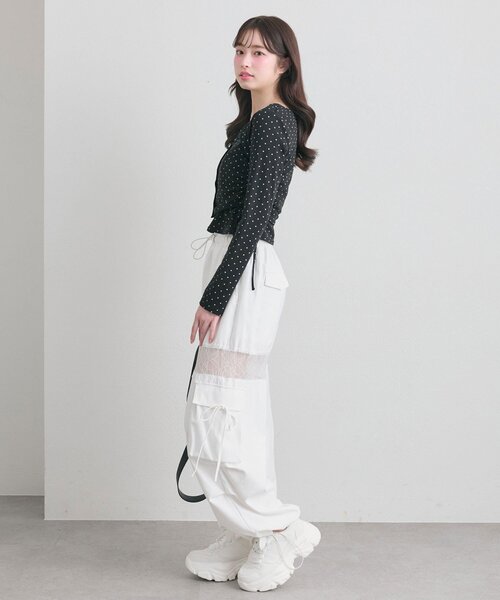 OLIVE des OLIVE(オリーブデオリーブ)の「レース切替カーゴパンツ(カーゴパンツ・レディース・ピンク/ネイビー/ミント/オフホワイト・FREE)」の9枚目の写真