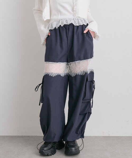 OLIVE des OLIVE(オリーブデオリーブ)の「レース切替カーゴパンツ(カーゴパンツ・レディース・ピンク/ネイビー/ミント/オフホワイト・FREE)」の11枚目の写真