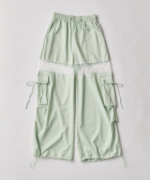 OLIVE des OLIVE（オリーブデオリーブ）の「レース切替カーゴパンツ（カーゴパンツ・レディース・ピンク/ネイビー/ミント/オフホワイト・FREE）」の2枚目の写真