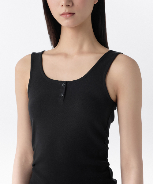 MUSINSA STANDARD WOMAN（ムシンサスタンダードウーマン）の「ウィメンズソフトジャージヘンリータンクトップ[ブラック]（Tシャツ/カットソー・レディース・その他・SMALL/MEDIUM/LARGE/X-SMALL）」の4枚目の写真