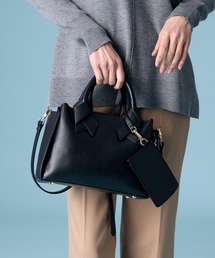 A/C DESIGN BY ALPHA CUBIC（エーシーデザインバイアルファキュービック）の「2WAYショルダーバッグ【ショルダーストラップ取り外し可能・パスケース付】（トートバッグ）」