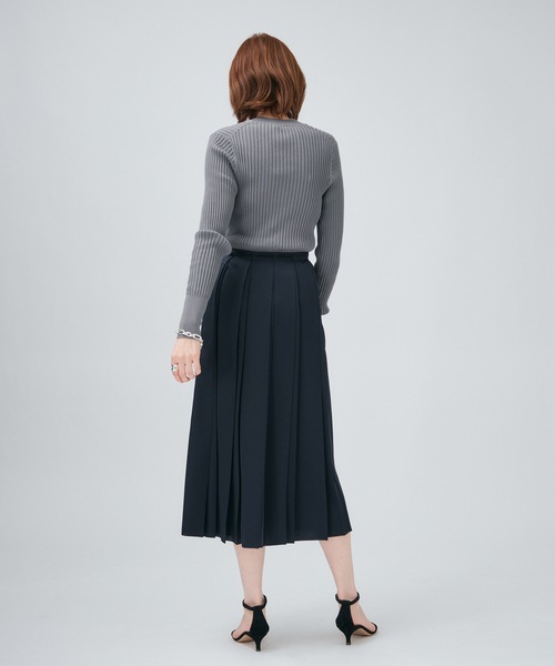 VERMEIL par iena（ヴェルメイユパーイエナ）の「イタリア糸 RIB Vネックプルオーバー（ニット/セーター・レディース・チャコールグレー/ピンク/ネイビー/アイボリー・FREE）」の14枚目の写真