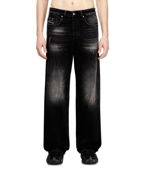 DIESEL(ディーゼル)の「メンズ ブラックデニムパンツ 2001 D-MACRO L.30(デニムパンツ・メンズ・ブラック系その他・26inch/28inch/32inch/30inch/34inch/36inch)」の5枚目の写真