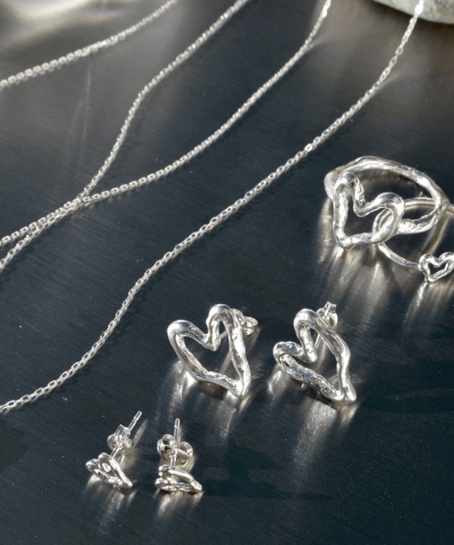 norme(ノーム)の「【SILVER925】ノーム オープン ハート ミニ ピアス / norme open heart mini pierce(ピアス(両耳用)・レディース・シルバー・FREE)」の3枚目の写真