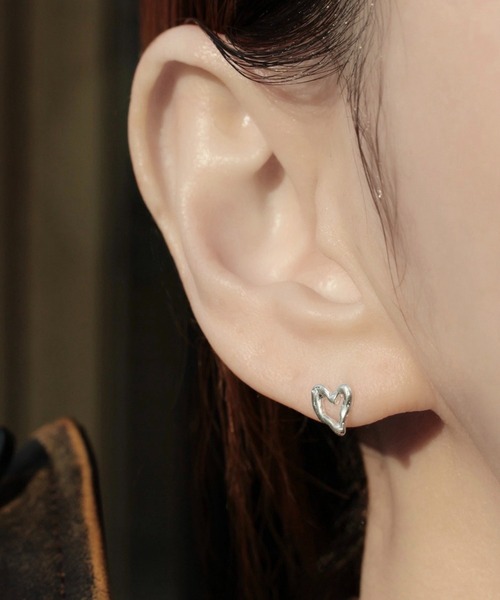 norme(ノーム)の「【SILVER925】ノーム オープン ハート ミニ ピアス / norme open heart mini pierce(ピアス(両耳用)・レディース・シルバー・FREE)」の17枚目の写真