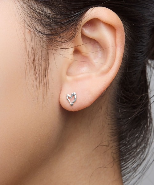 norme(ノーム)の「【SILVER925】ノーム オープン ハート ミニ ピアス / norme open heart mini pierce(ピアス(両耳用)・レディース・シルバー・FREE)」の8枚目の写真
