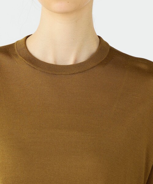 BALLSEY(ボールジィ)の「【WEB先行予約】エヴァーシルク クルーネックプルオーバー(ニット/セーター・レディース・キャメル/ブラック/ライトベージュ・S)」の8枚目の写真