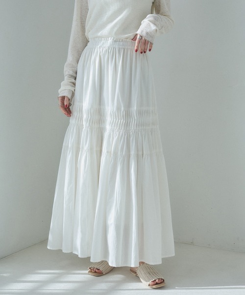 hunch(ハンチ)の「タックギャザースカート(スカート・レディース・オフホワイト/ブラック・FREE)」の1枚目の写真