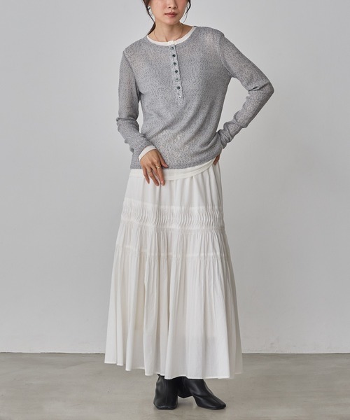 hunch(ハンチ)の「タックギャザースカート(スカート・レディース・オフホワイト/ブラック・FREE)」の3枚目の写真