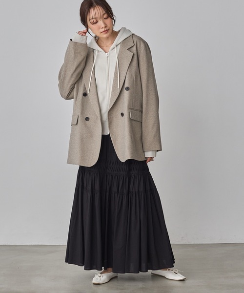 hunch(ハンチ)の「タックギャザースカート(スカート・レディース・オフホワイト/ブラック・FREE)」の5枚目の写真