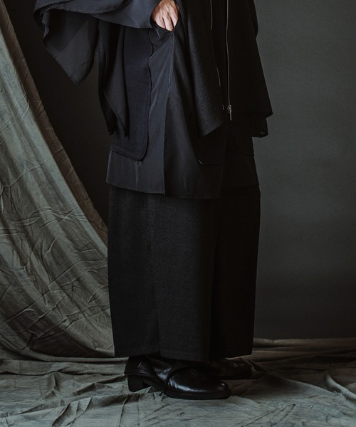 NO ID.(ノーアイディ)の「【NO ID.】Wide Wrap Trousers / ワイド ラップ トラウザーズ(その他パンツ・メンズ・ブラック/その他23・1/2)」の17枚目の写真