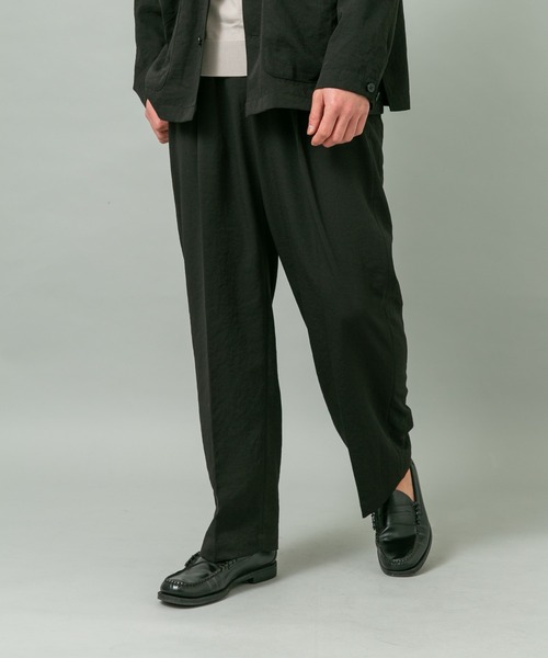 URBAN RESEARCH ROSSO MEN（アーバンリサーチロッソメン）の「『セットアップ対応』ドライイージーワイドスラックス（スラックス・メンズ・ベージュ系その他/ネイビー/ブラック/チャコールグレー・LARGE/MEDIUM）」の7枚目の写真