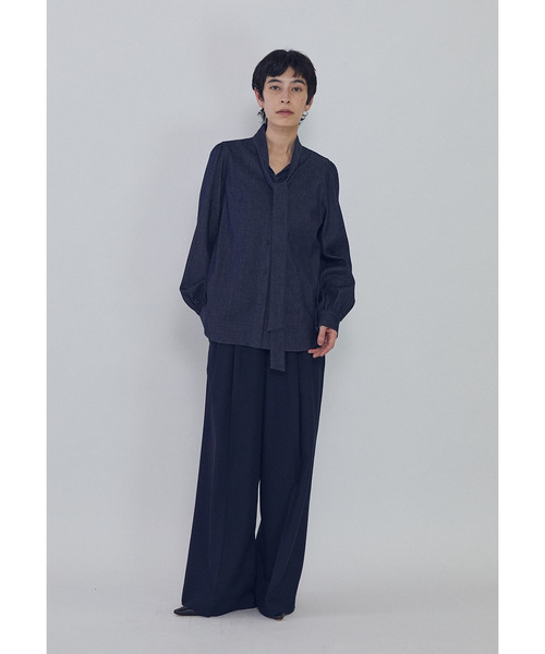 1er Arrondissement（プルミエアロンディスモン）の「ライトデニムボウタイブラウス（シャツ/ブラウス・レディース・インディゴブルー・36/38）」の10枚目の写真