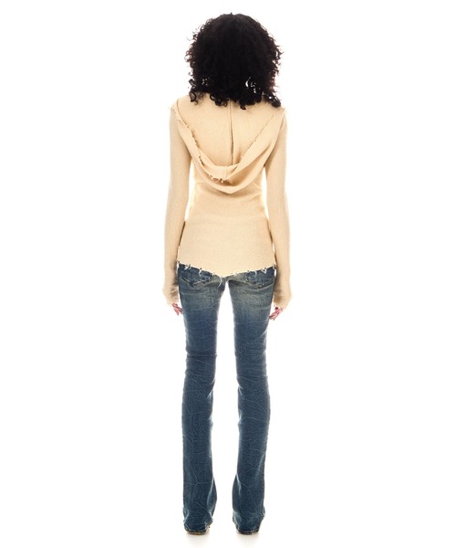 BEEDEN(ビーデン)の「FRONT BUTTON HOODED KNIT TOPS(Tシャツ/カットソー・レディース・ブラウン/アイボリー・FREE)」の6枚目の写真