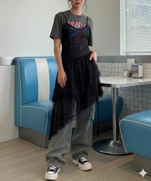 NANEA（ナネア）の「アシンメトリーフリルヘムキャミワンピース（ワンピース・レディース・ブラック/ホワイト・フリー）」の17枚目の写真